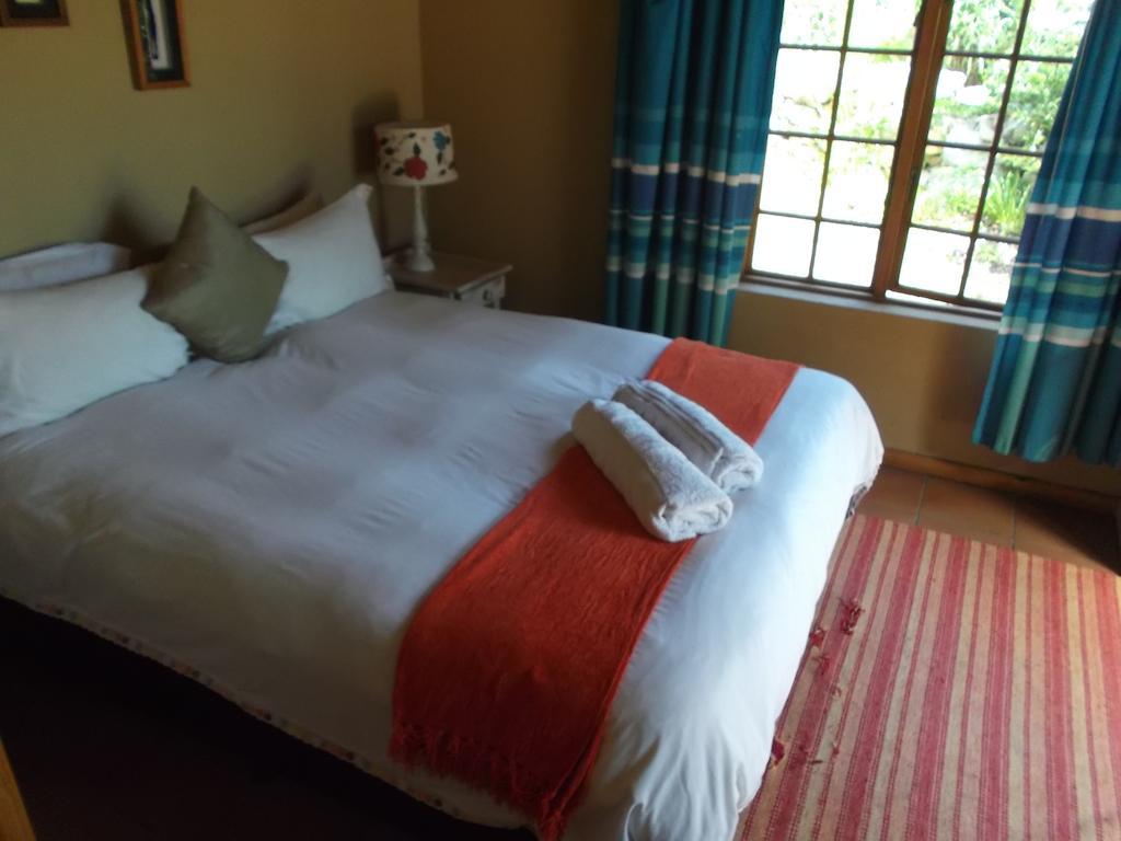 Fairy Knowe Backpackers Lodge Уилдернесс Номер фото